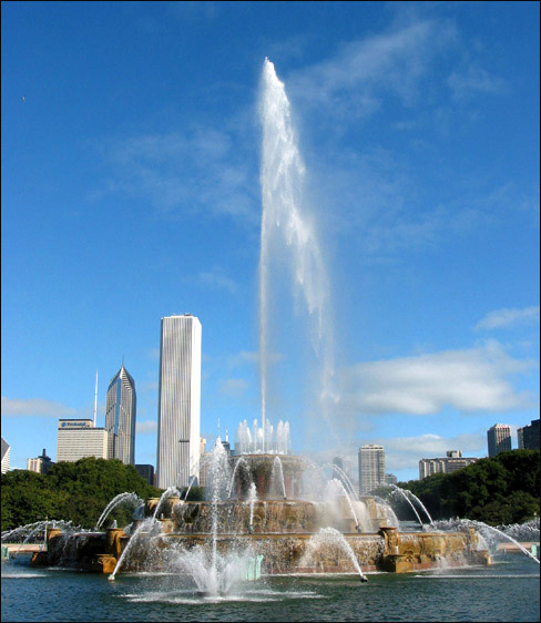 Central fountain in Chicago