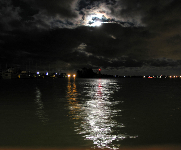 Ночь над озером Эри